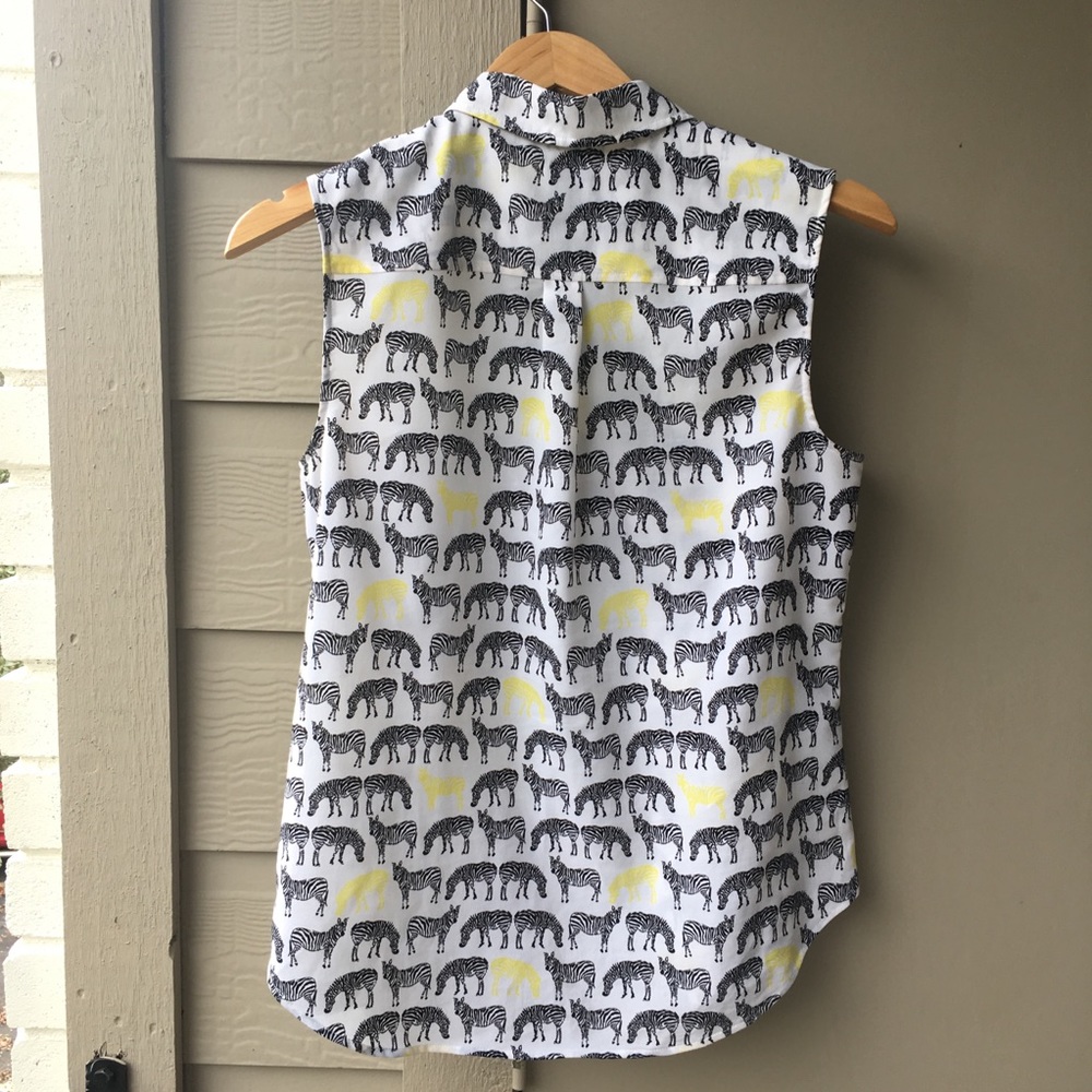 Talbot’s Zebra Top - Picture 2 of 3